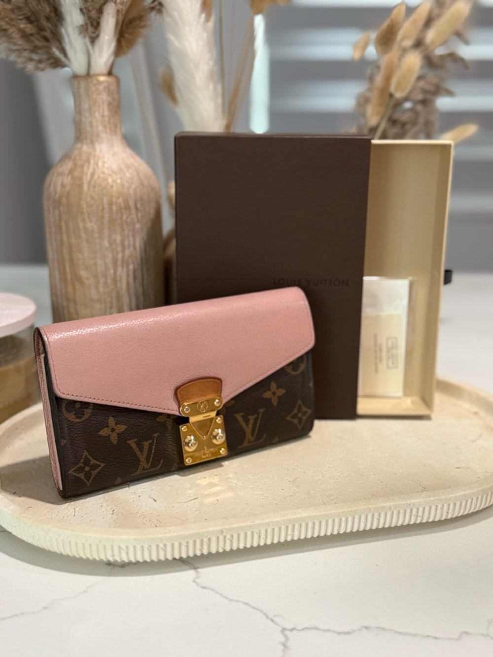 Louis Vuitton Pallas Wallet: Rose Ballerina - Picture 2 of 15